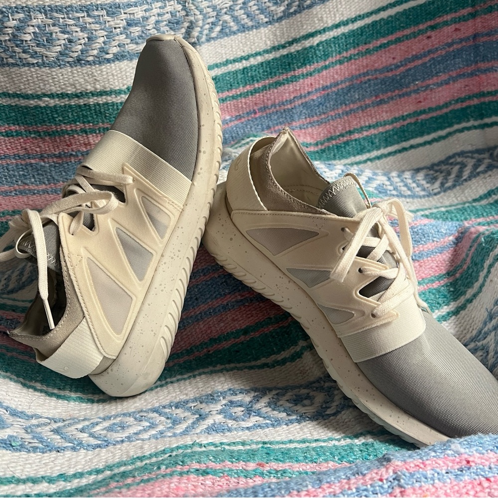 Adidas Tubular Chalk w7.5